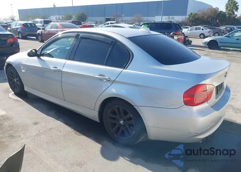 2006 BMW 325I z USA, uszkodzony, nr VIN WBAVB175X6NK33416